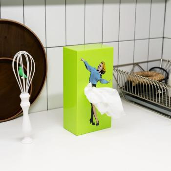 Preview: eine hellgrüne Tissue Design Taschentuchbox von Spextrum steht auf einer weißen Küchenarbeitsplatte neben der Spüle