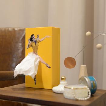 Preview: Tissue UP Girl Design Taschentuchbox gelb-orange
