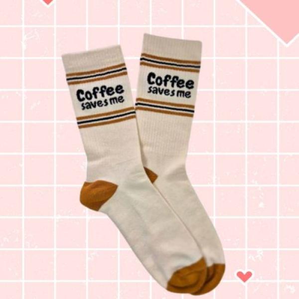 Nahaufnahme der gepolsterten Frottee-Sohle der Pegada Coffee Socken für maximalen Komfort.